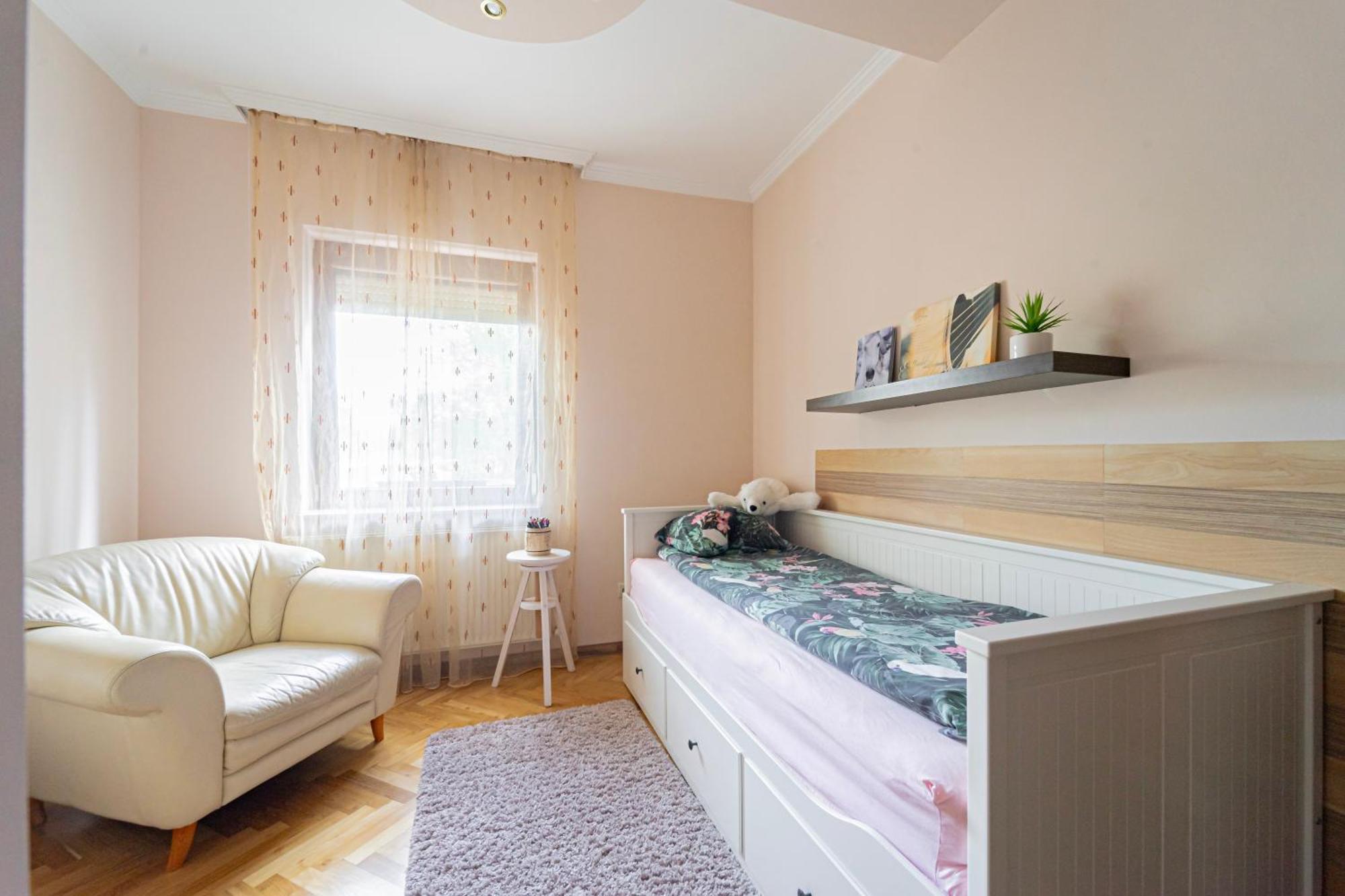Vila B48 Bigflat - Kenyelem 130 M2 En Törökbálint Exteriér fotografie